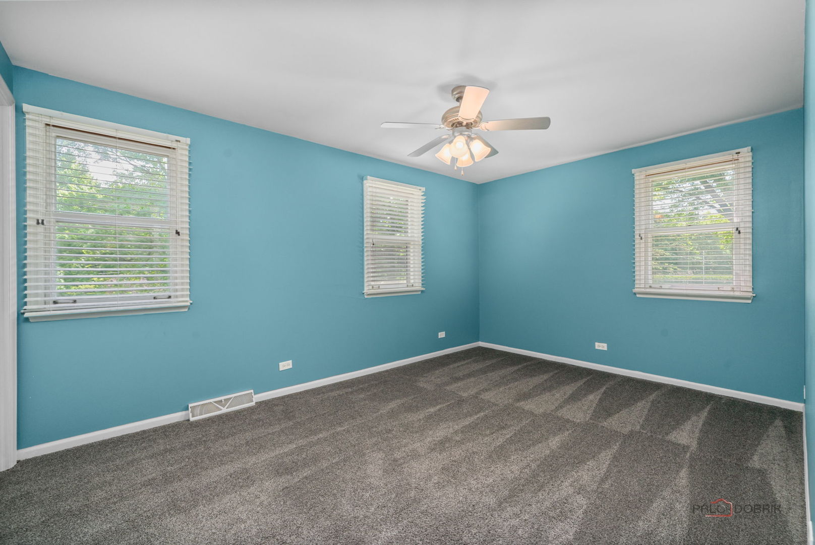 16888 W Orchard Valley Drive, Gurnee, IL 60031