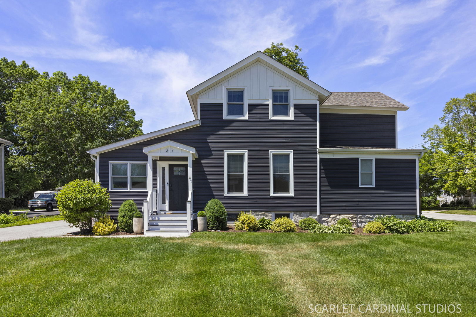 27 N Lincoln Street, Batavia, IL 60510