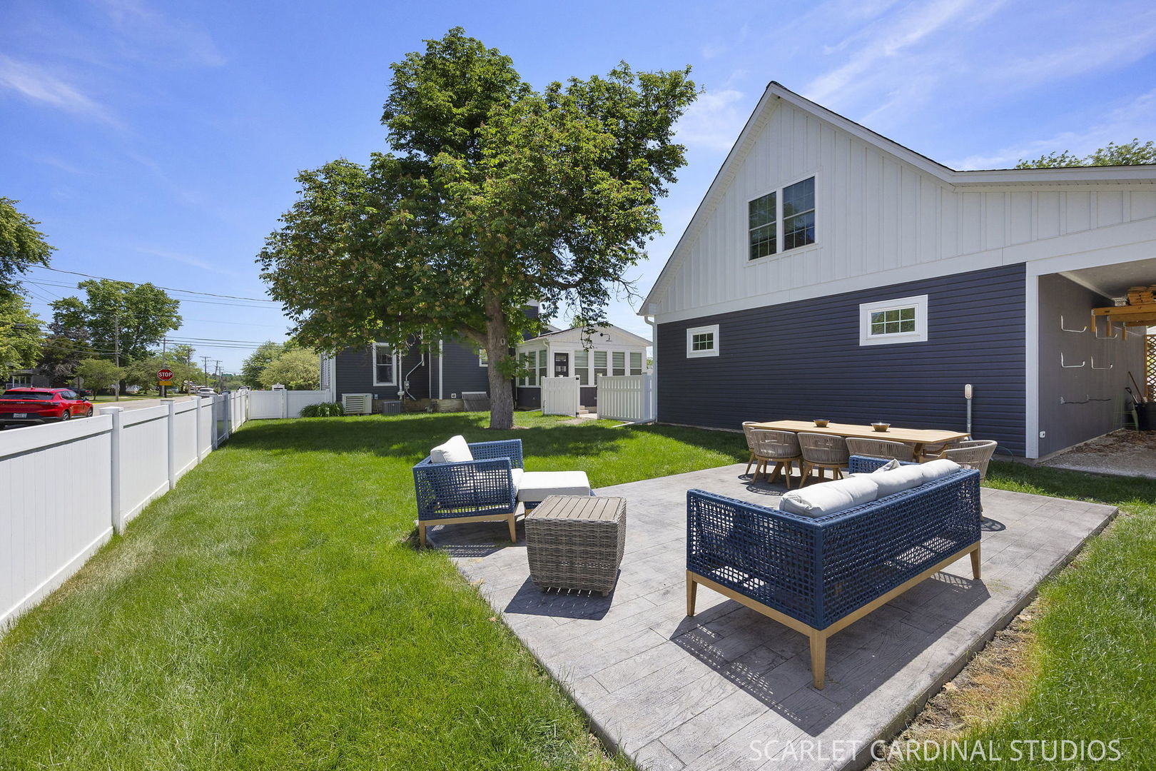 27 N Lincoln Street, Batavia, IL 60510