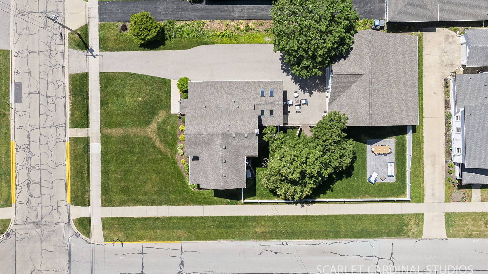 27 N Lincoln Street, Batavia, IL 60510
