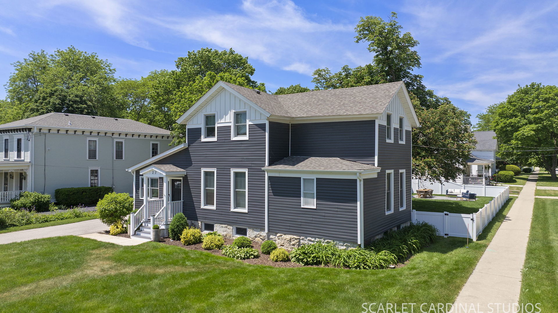 27 N Lincoln Street, Batavia, IL 60510
