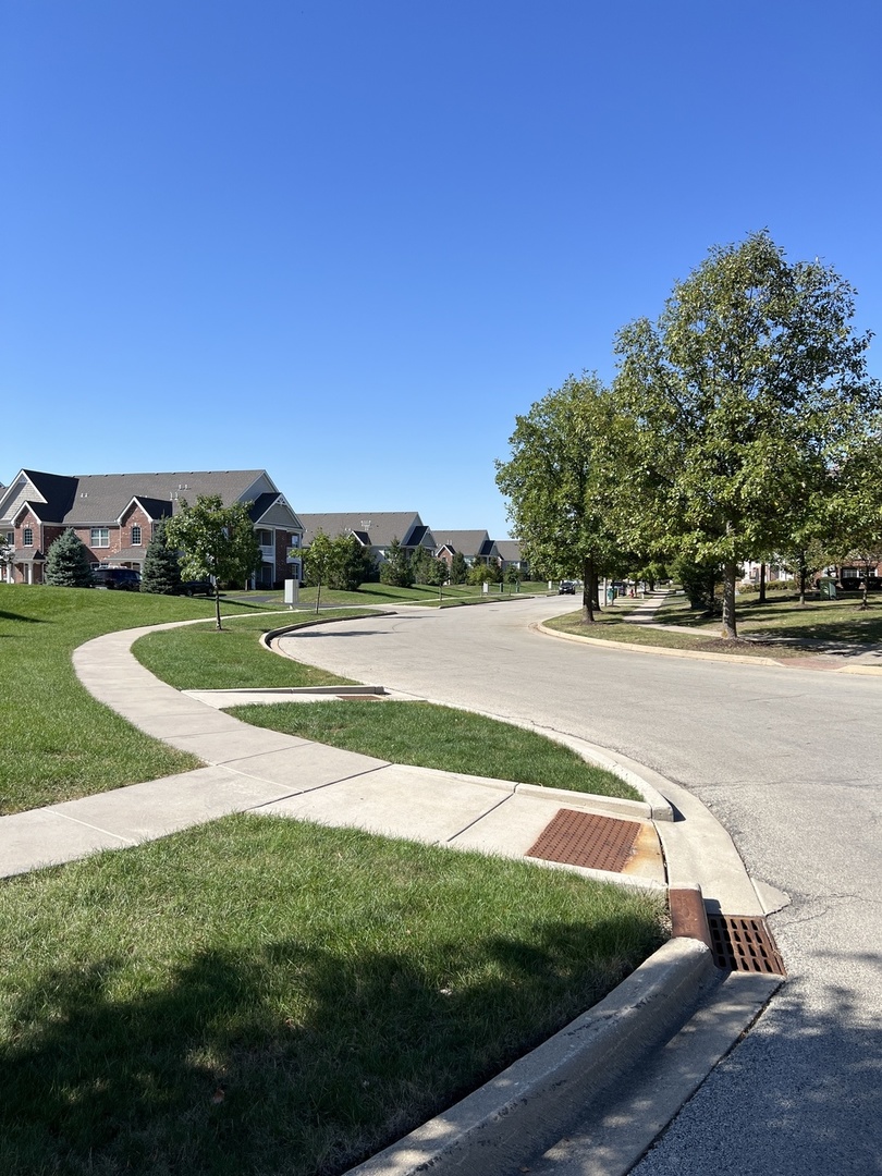 4474 Timber Ridge Court #4474, Joliet, IL 60431