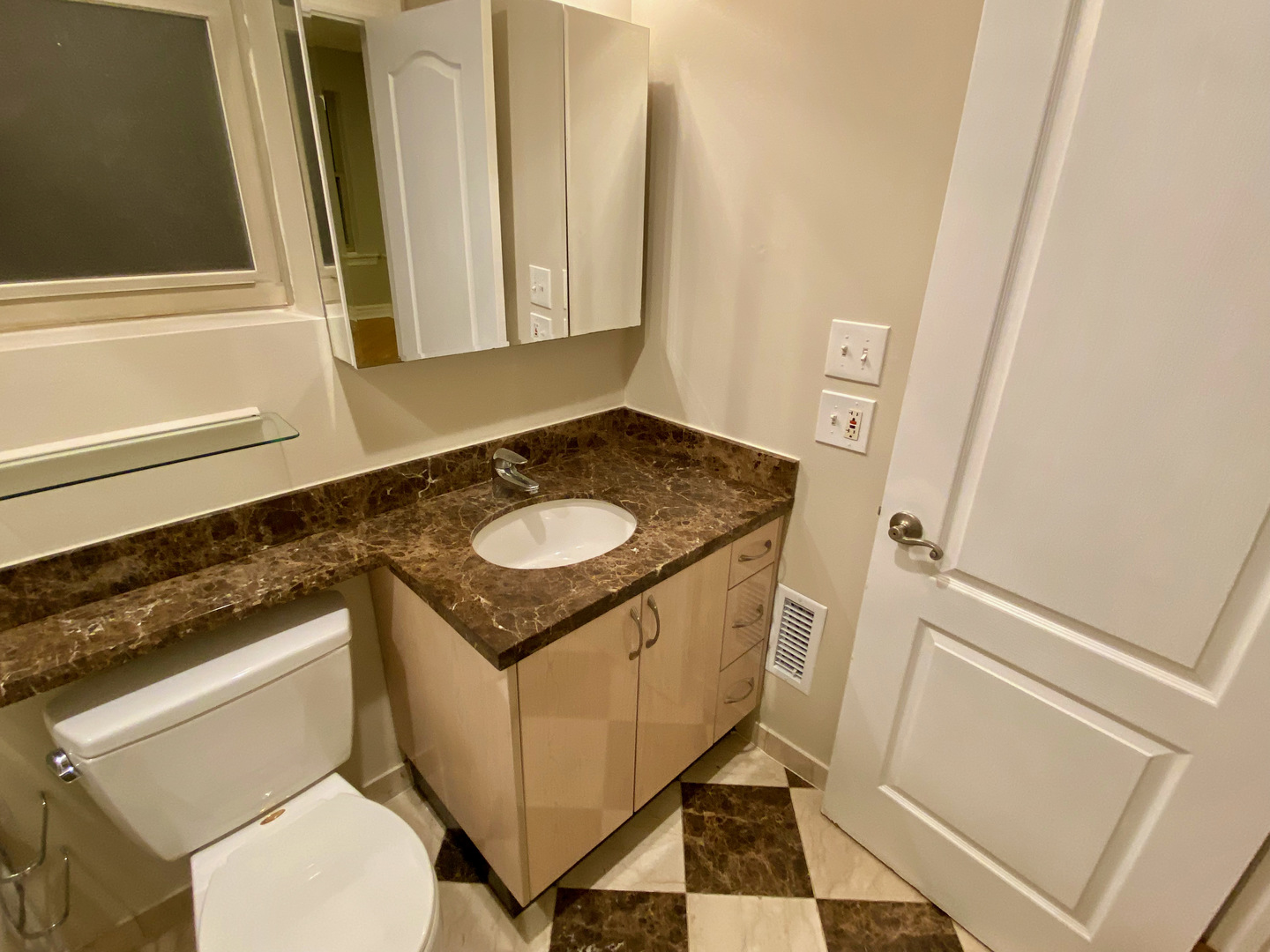 2133 N Kedzie Boulevard #1, Chicago, IL 60647