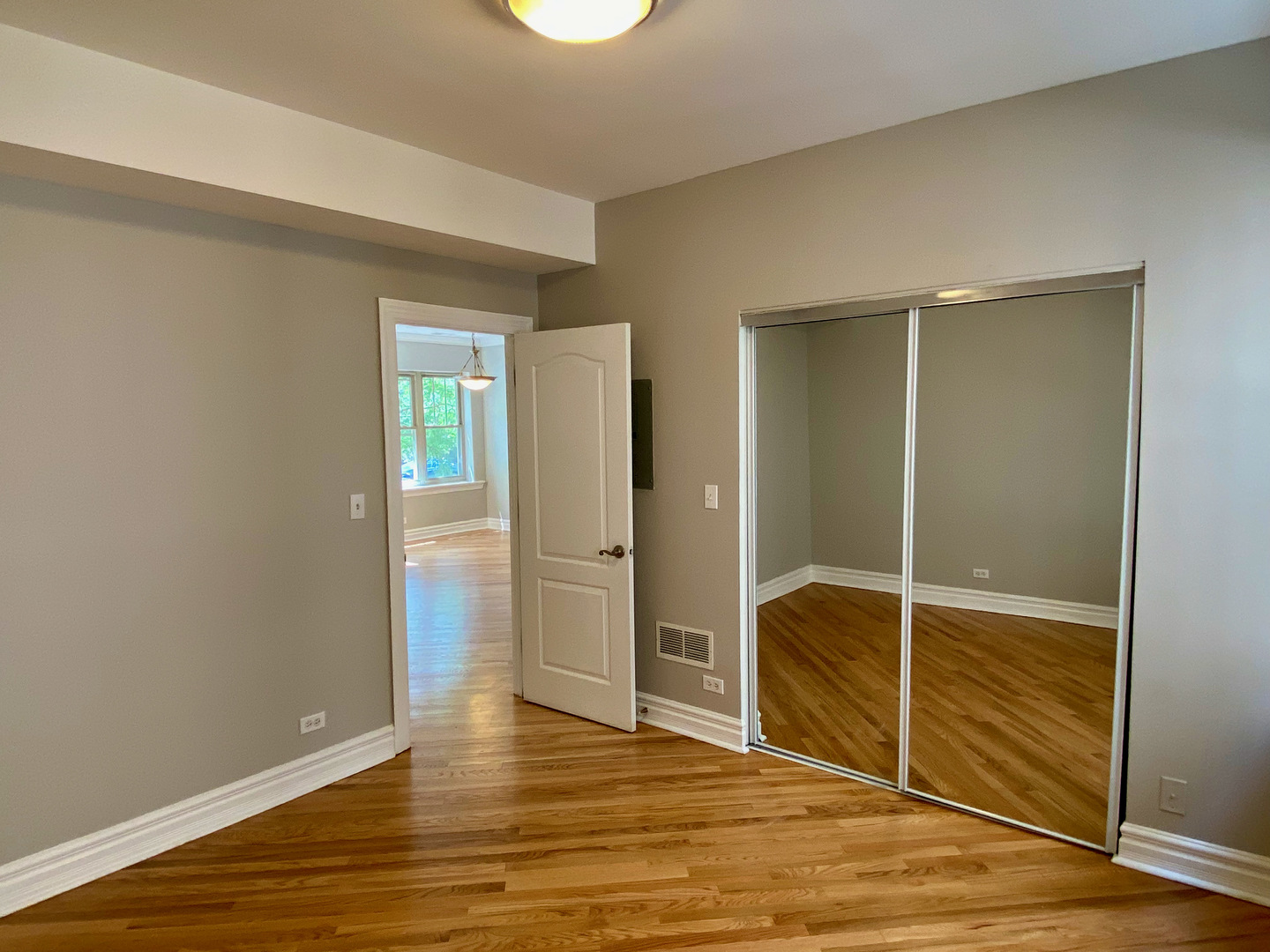 2133 N Kedzie Boulevard #1, Chicago, IL 60647