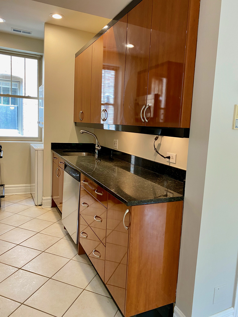 2133 N Kedzie Boulevard #1, Chicago, IL 60647