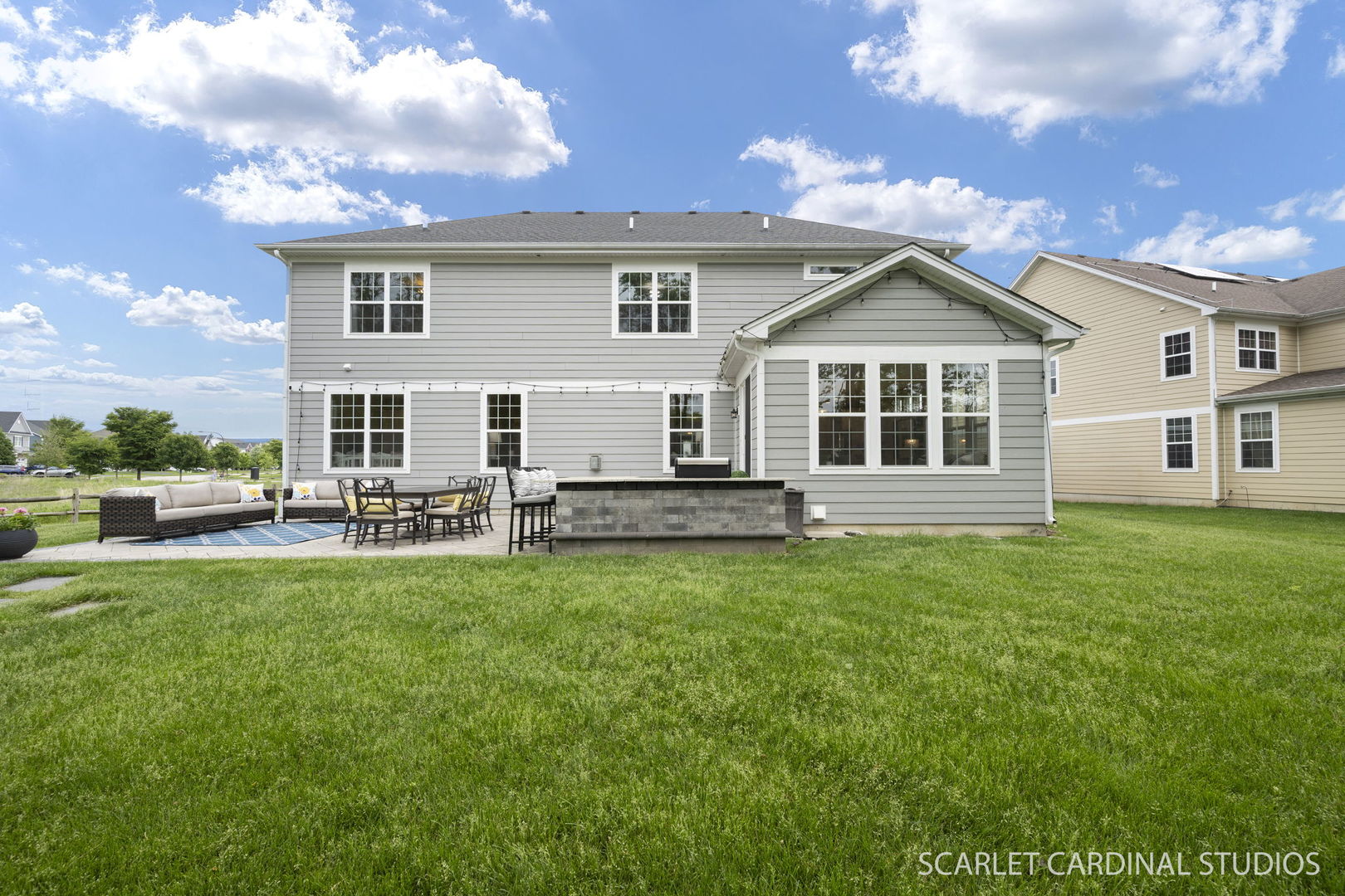 851 Heatherfield Circle, Naperville, IL 60565