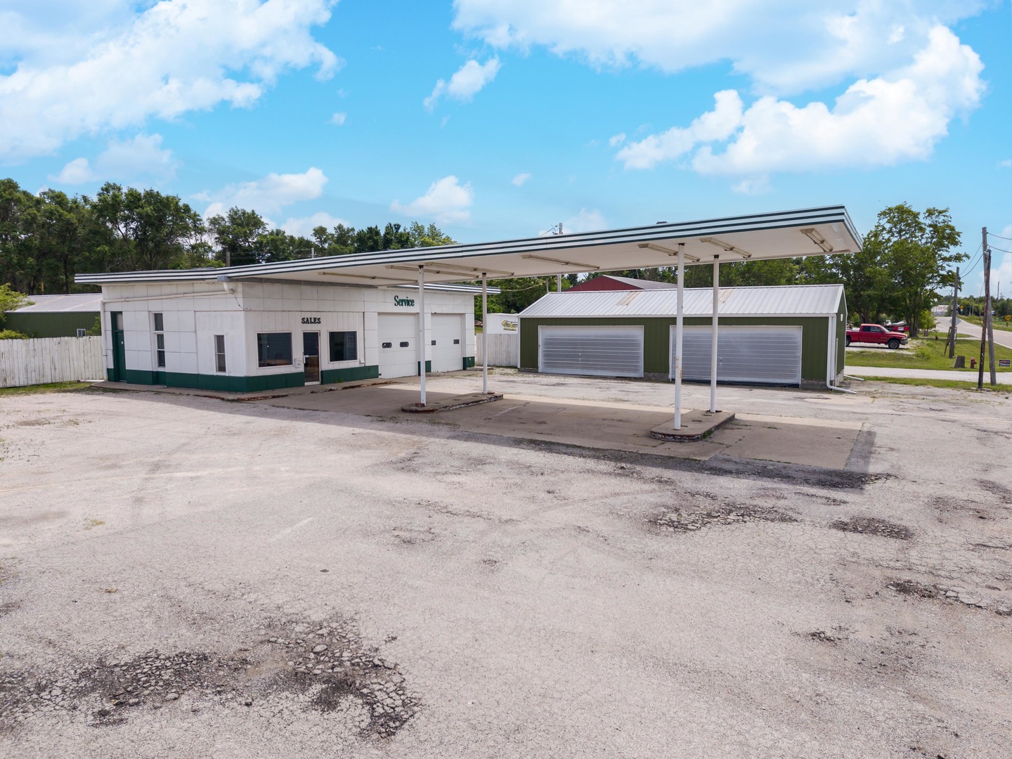 504 N Division Street, Chenoa, IL 61726