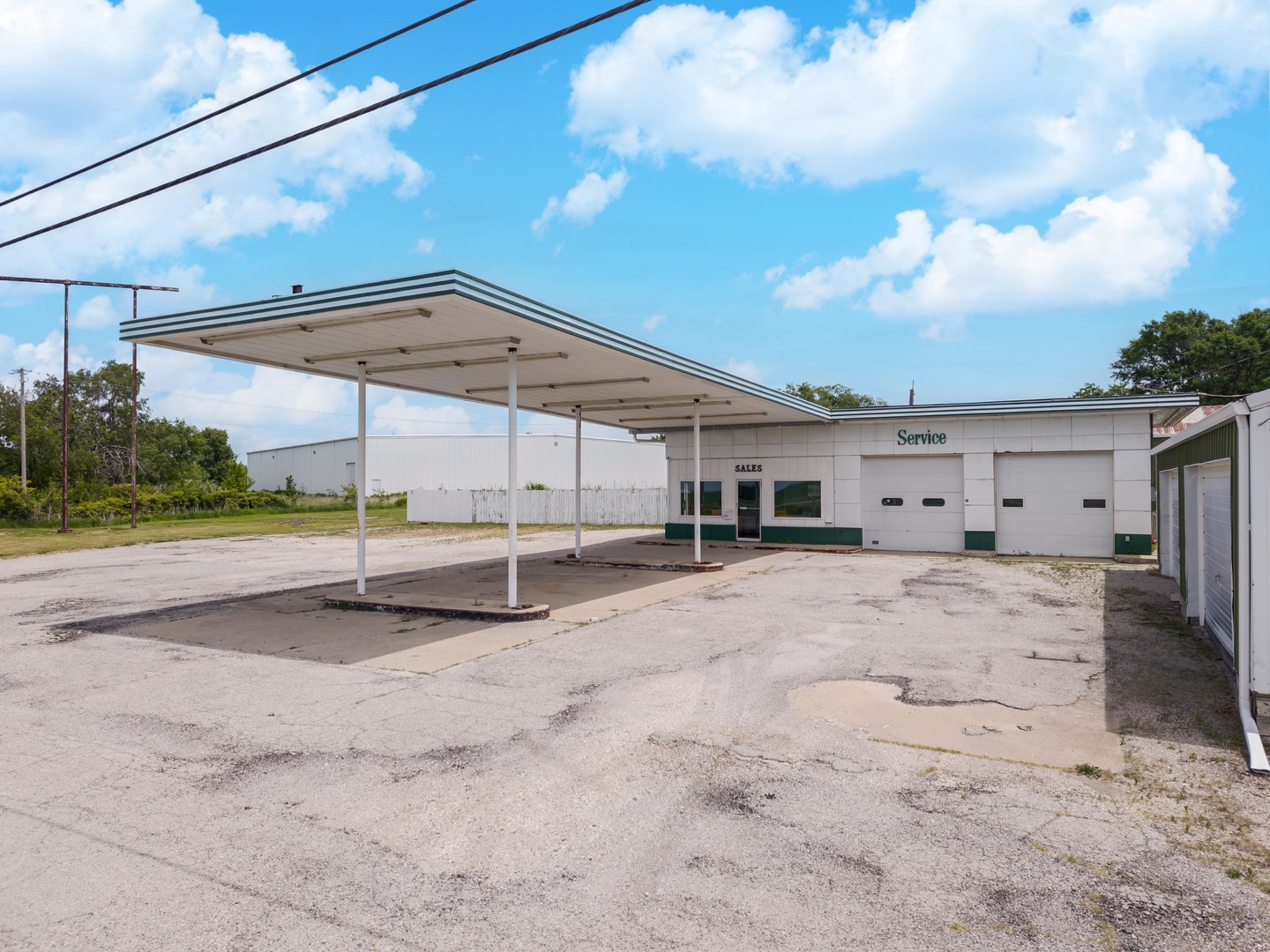 504 N Division Street, Chenoa, IL 61726