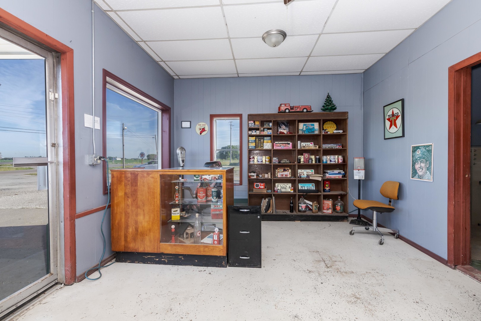 504 N Division Street, Chenoa, IL 61726