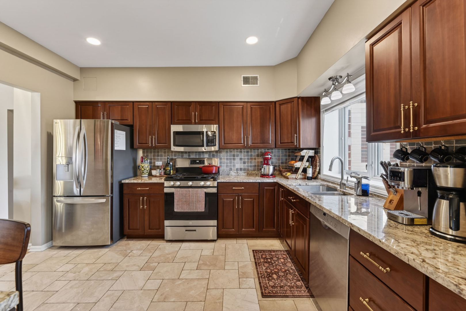 201 N Vail Avenue #807, Arlington Heights, IL 60004