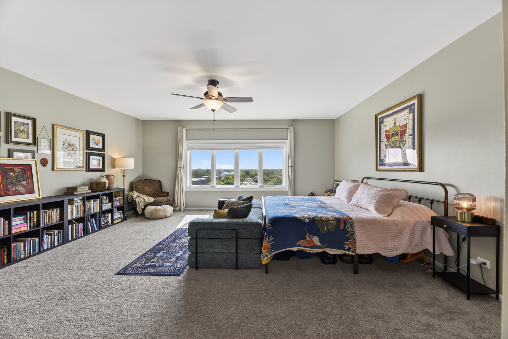 201 N Vail Avenue #807, Arlington Heights, IL 60004