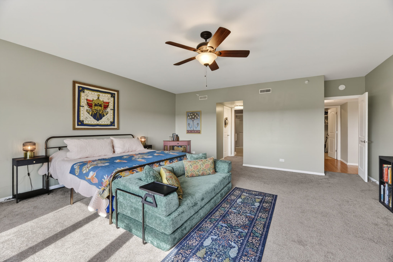 201 N Vail Avenue #807, Arlington Heights, IL 60004