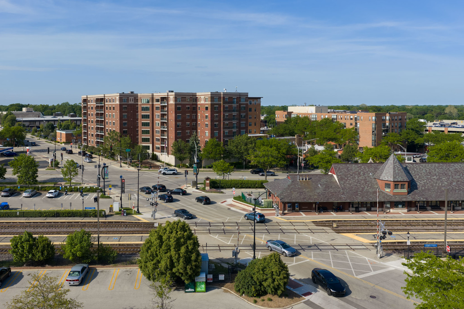 201 N Vail Avenue #807, Arlington Heights, IL 60004