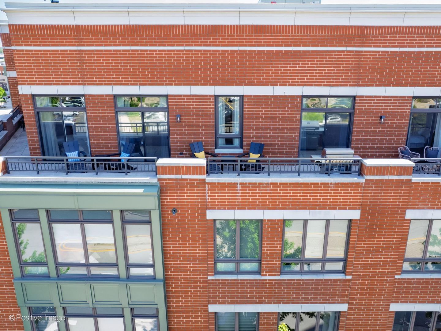 450 Village Center Drive #407, Burr Ridge, IL 60527