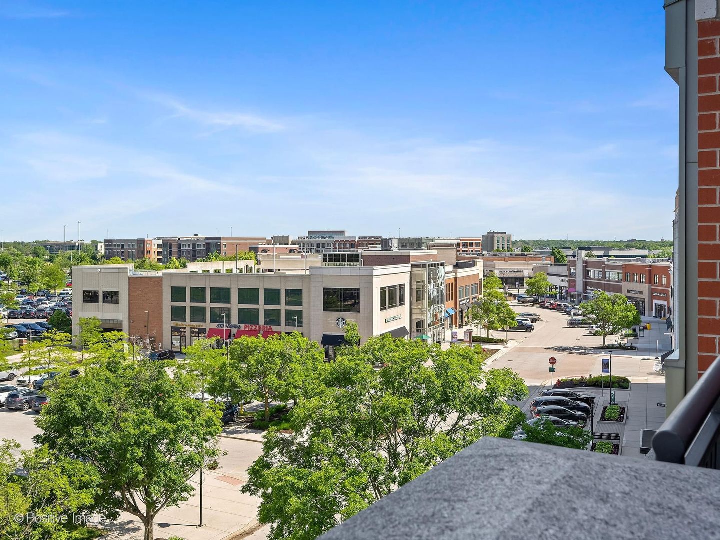 450 Village Center Drive #407, Burr Ridge, IL 60527
