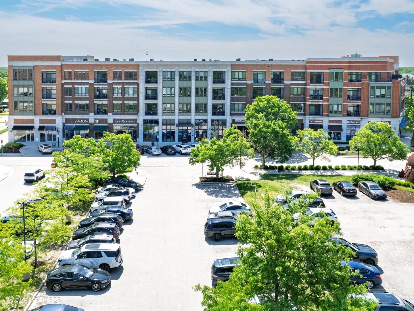 450 Village Center Drive #407, Burr Ridge, IL 60527