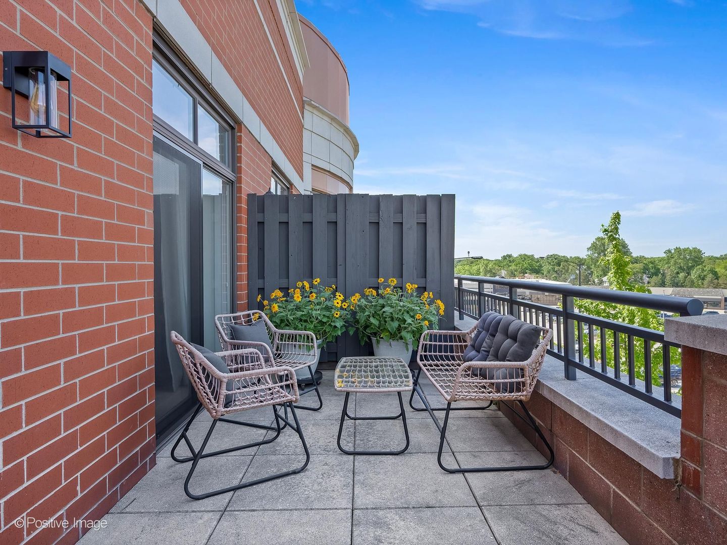 450 Village Center Drive #407, Burr Ridge, IL 60527