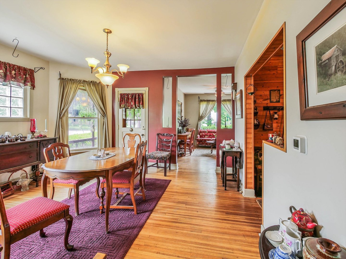 433 Arlington Avenue, Elgin, IL 60120