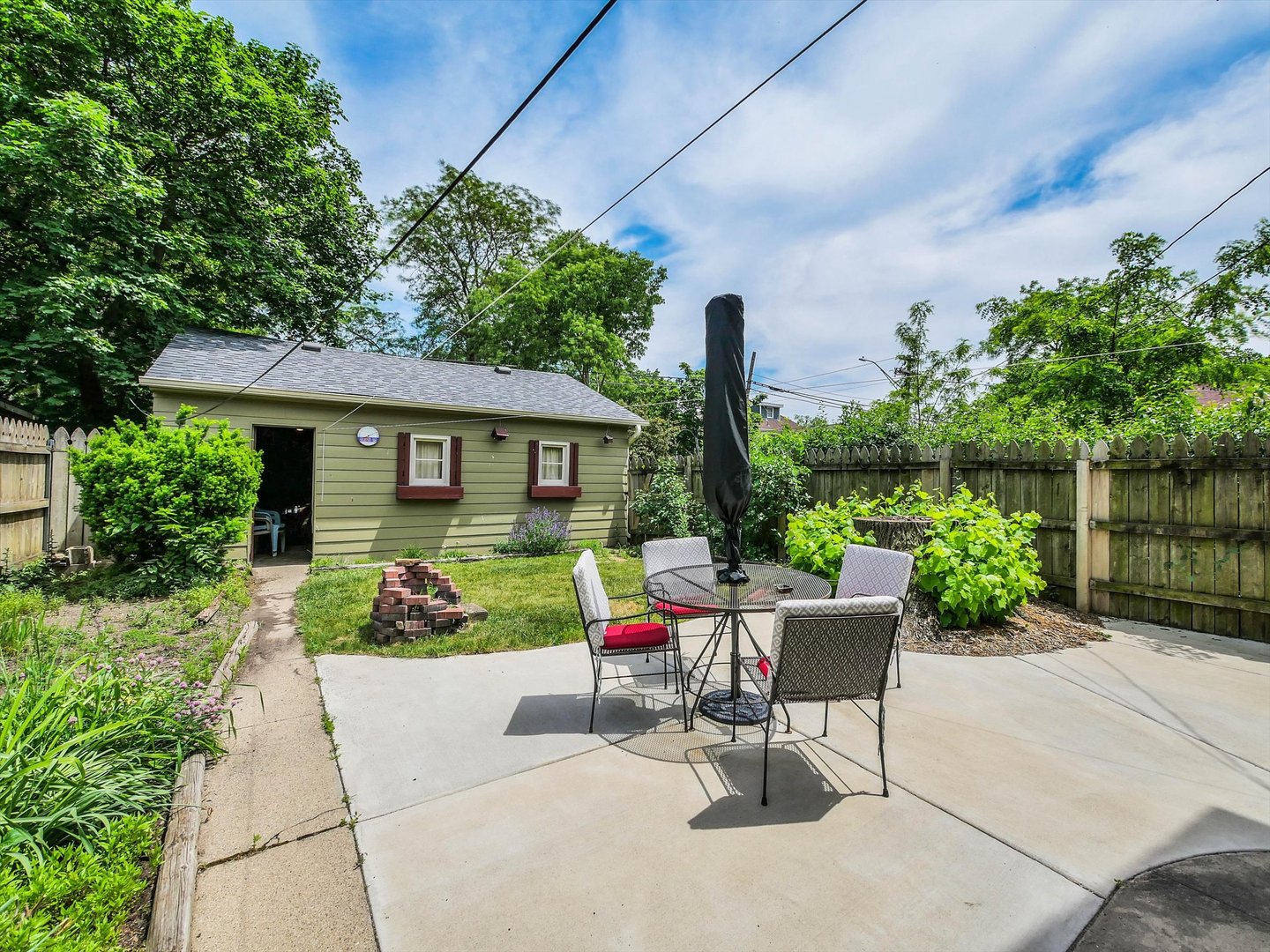 433 Arlington Avenue, Elgin, IL 60120