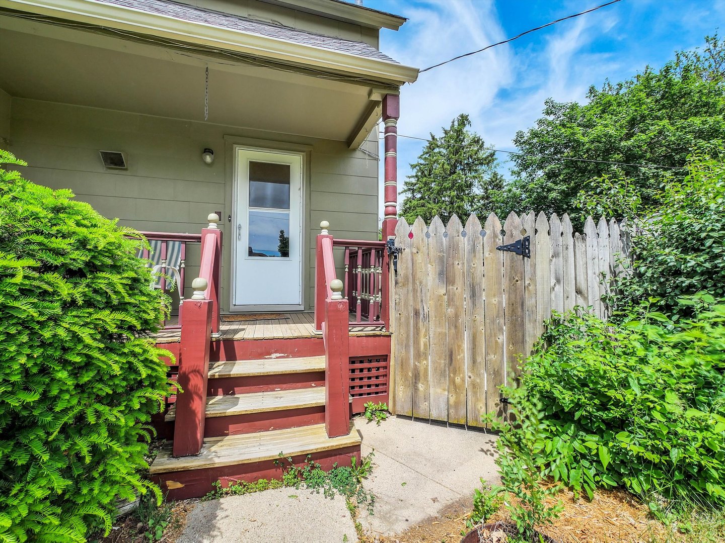 433 Arlington Avenue, Elgin, IL 60120