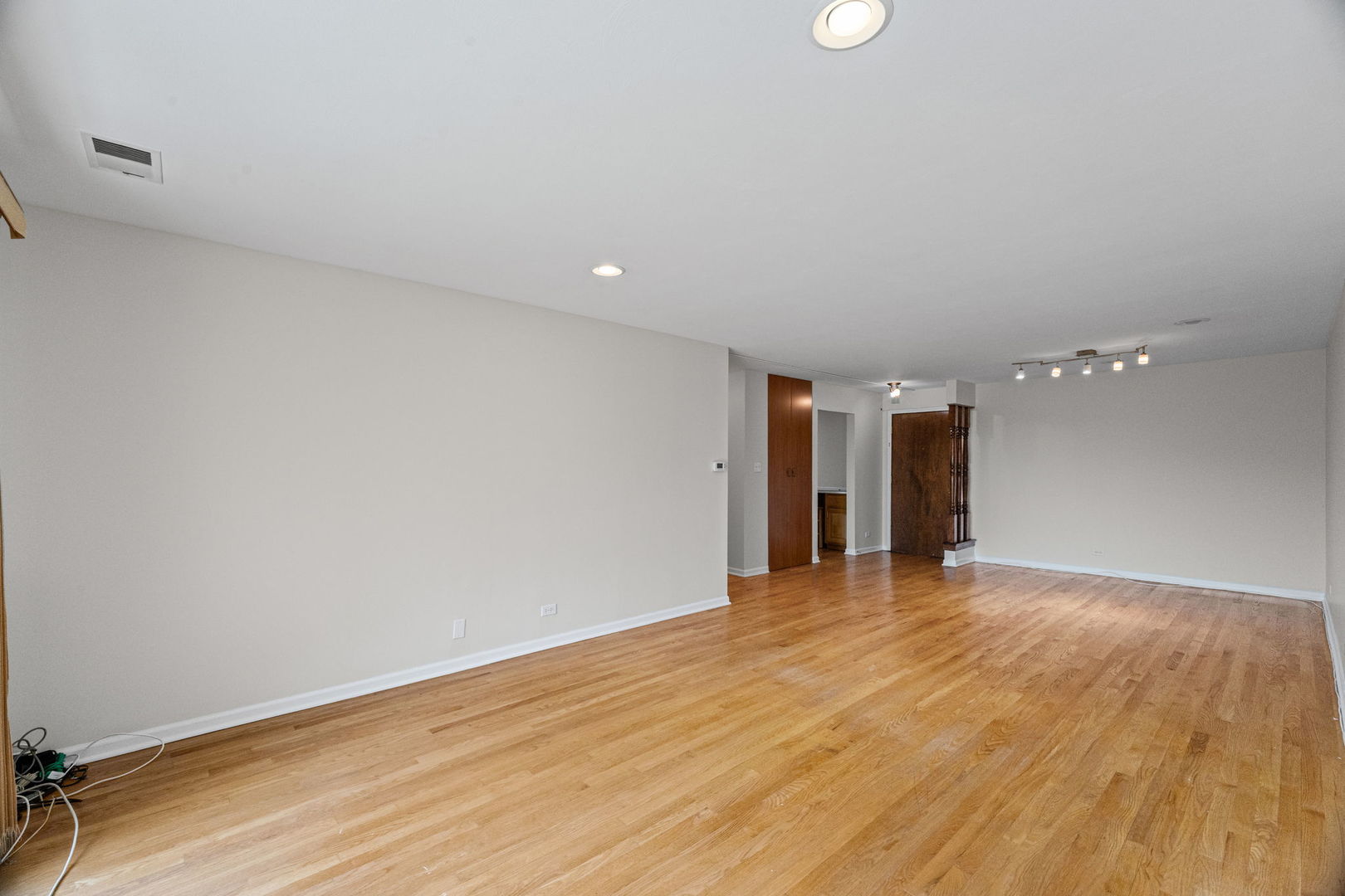 1500 Harbour Drive #4F, Wheeling, IL 60090