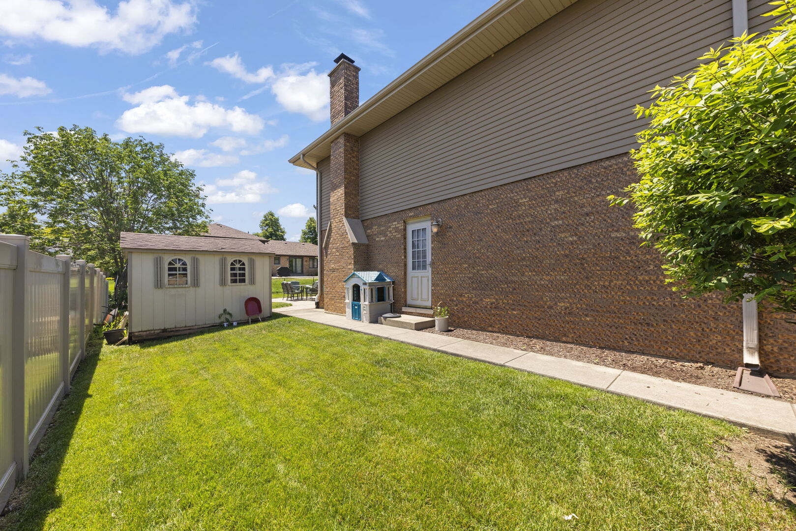 1825 Northbridge Place, Downers Grove, IL 60516