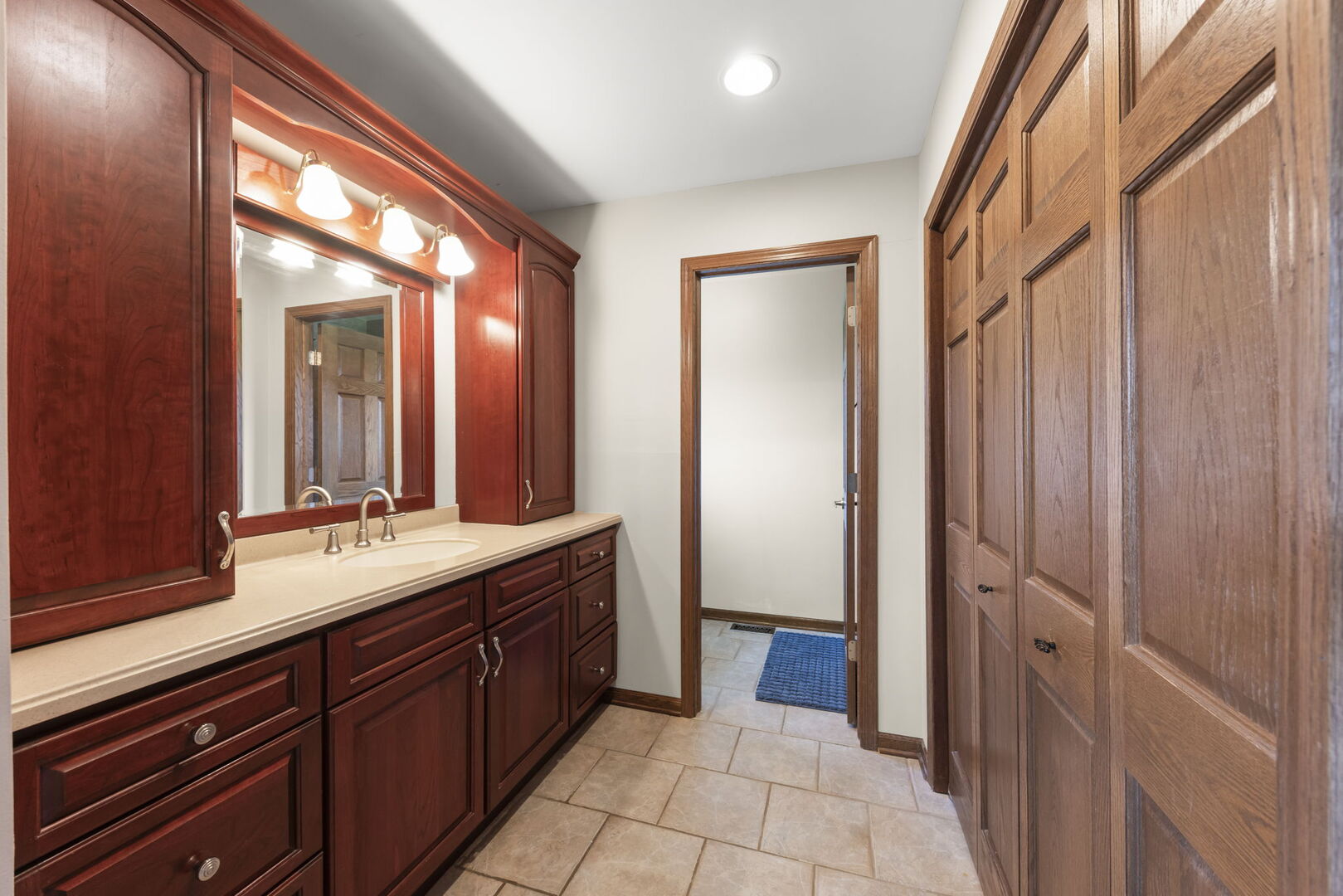 1825 Northbridge Place, Downers Grove, IL 60516
