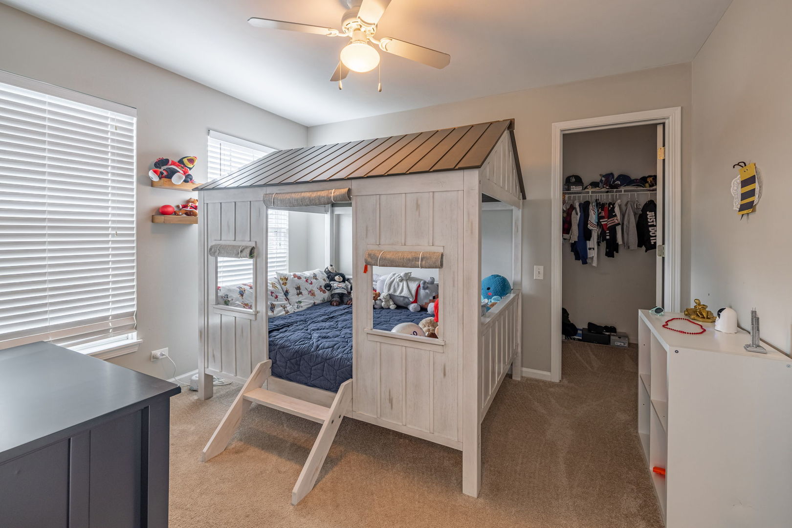 3960 Georgetown Circle, Algonquin, IL 60102
