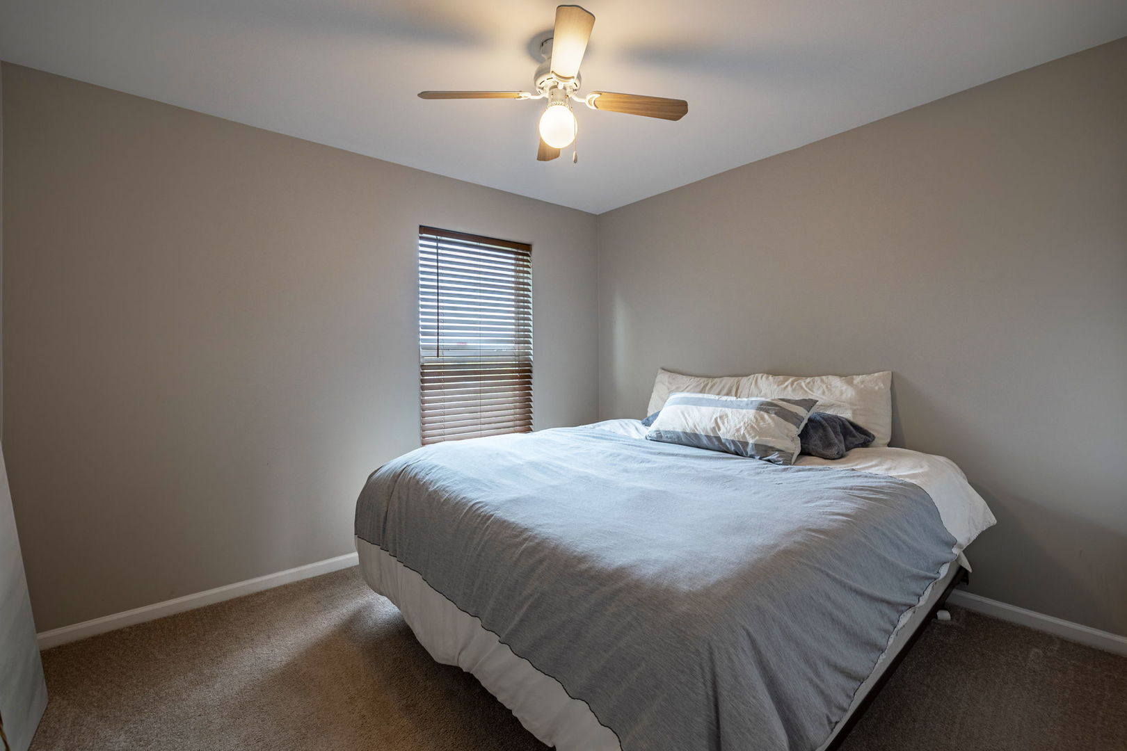 3960 Georgetown Circle, Algonquin, IL 60102