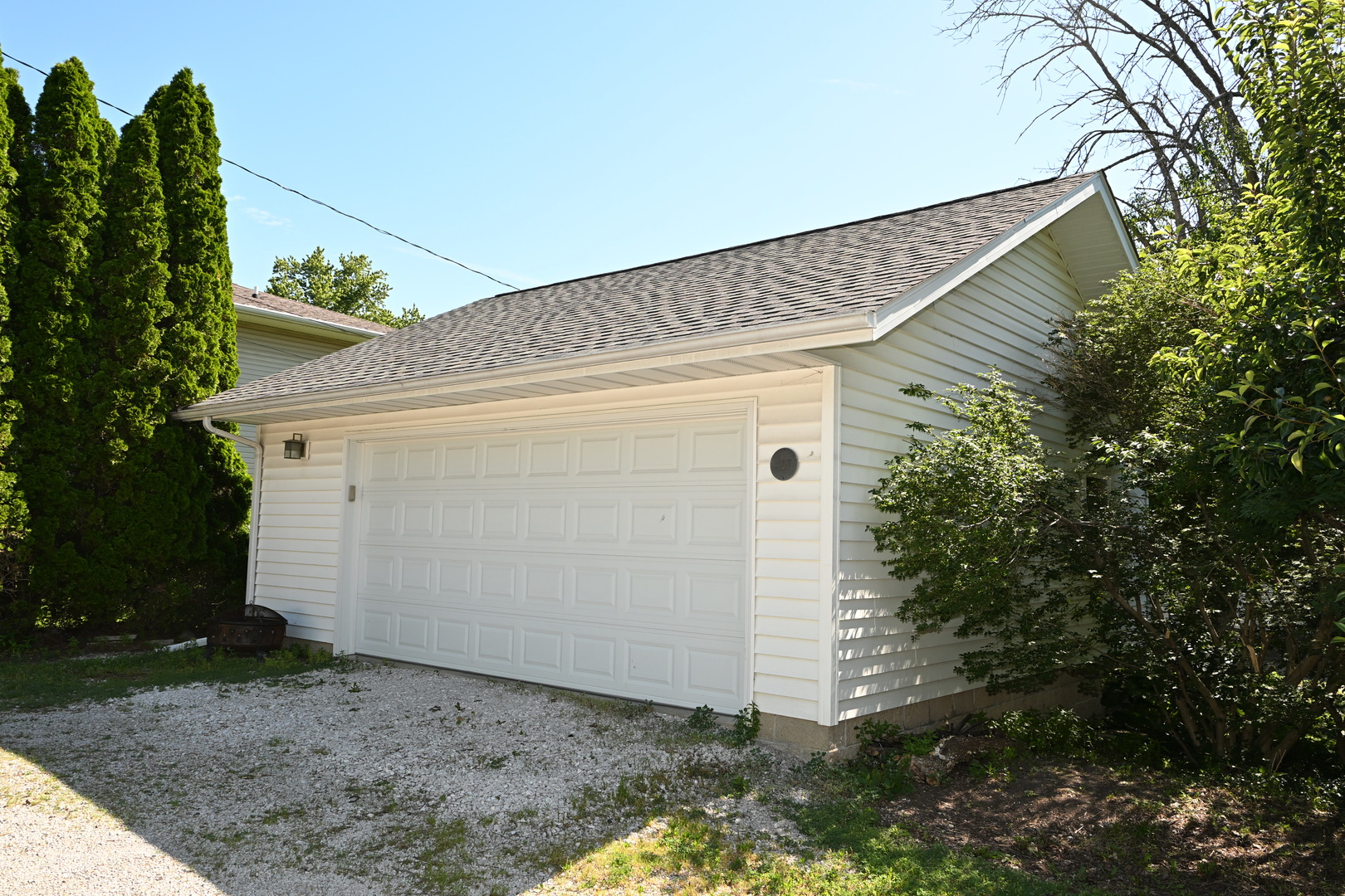 407 N Franklin Street, Roanoke, IL 61561