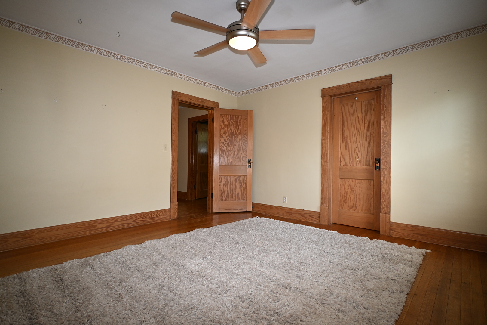 407 N Franklin Street, Roanoke, IL 61561