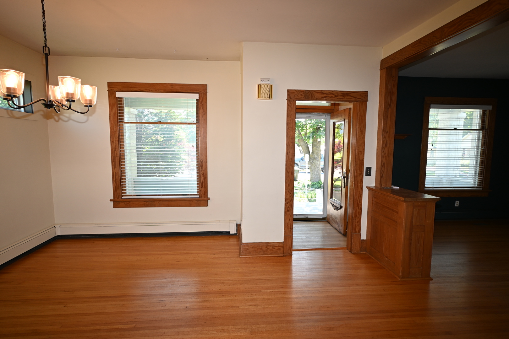 407 N Franklin Street, Roanoke, IL 61561