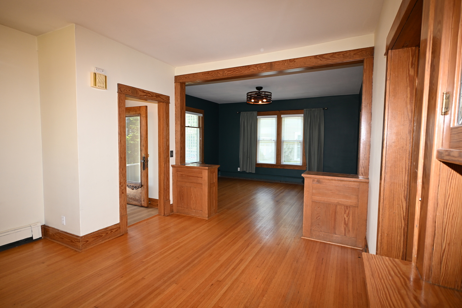 407 N Franklin Street, Roanoke, IL 61561