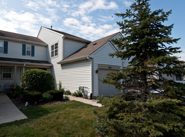 2927 White Thorn Circle #2927, Naperville, IL 60564