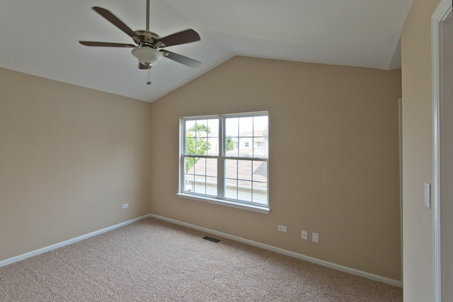 2927 White Thorn Circle #2927, Naperville, IL 60564