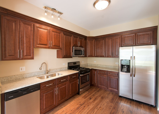 2927 White Thorn Circle #2927, Naperville, IL 60564