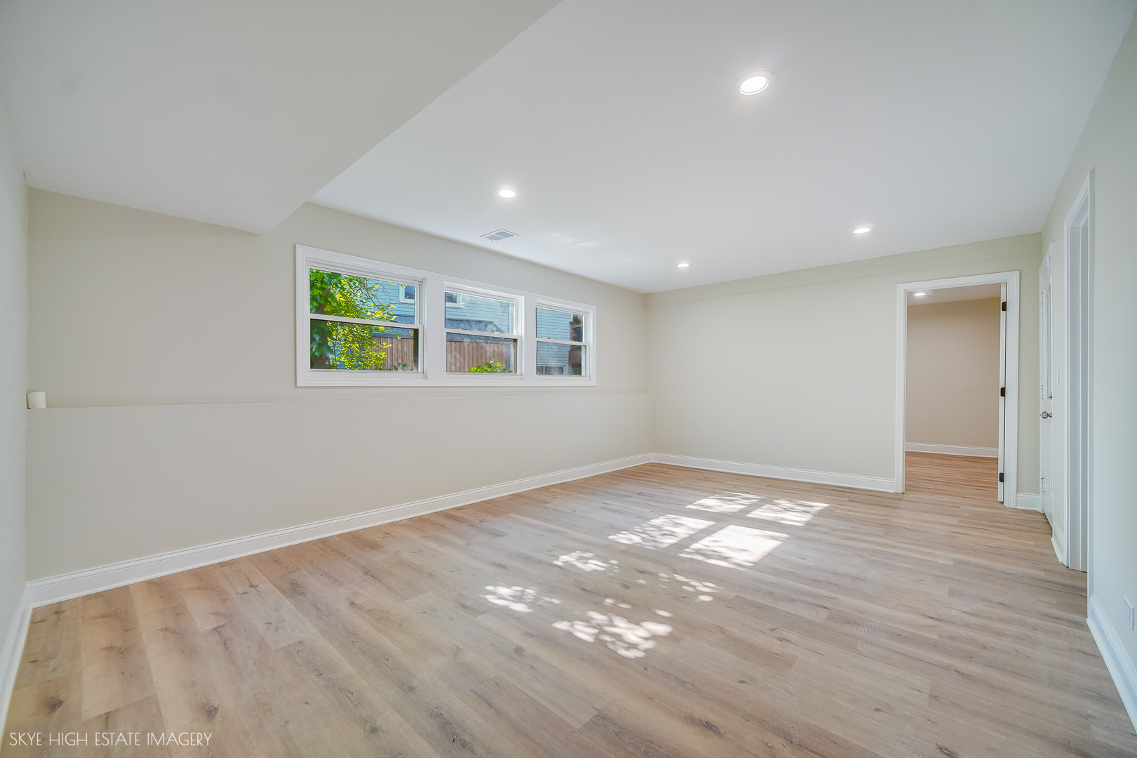 8131 W Evergreen Drive, Frankfort, IL 60423
