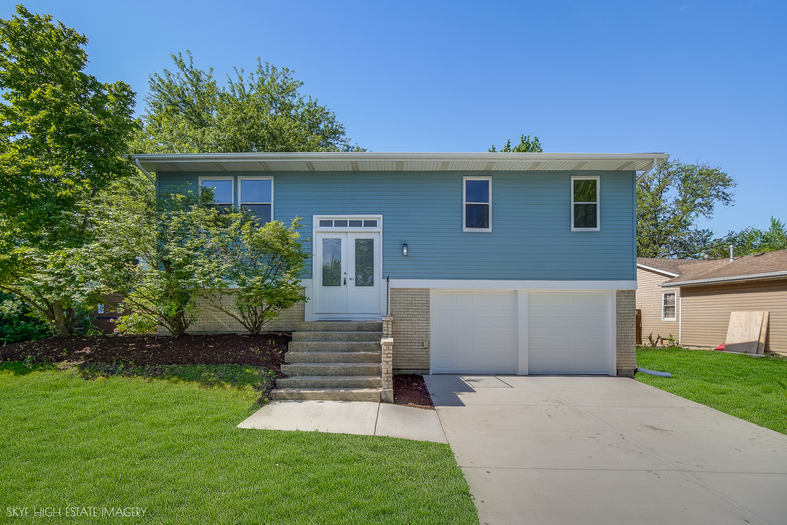 8131 W Evergreen Drive, Frankfort, IL 60423