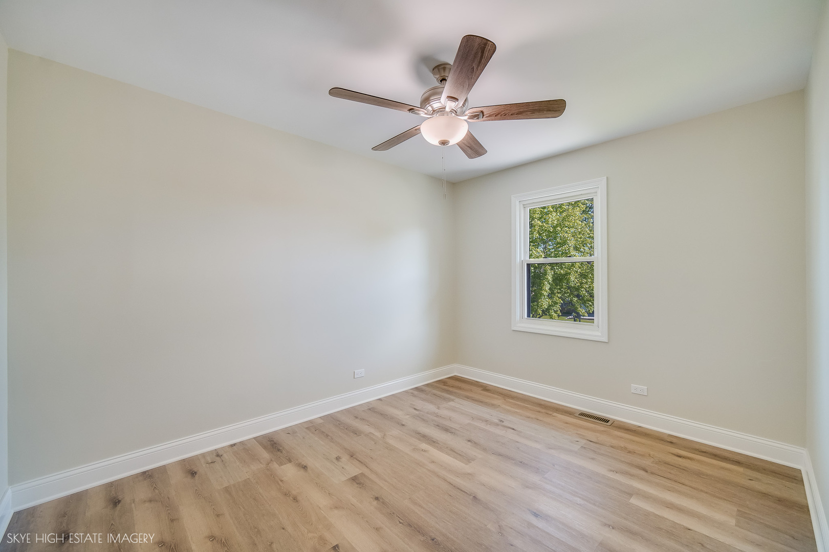 8131 W Evergreen Drive, Frankfort, IL 60423