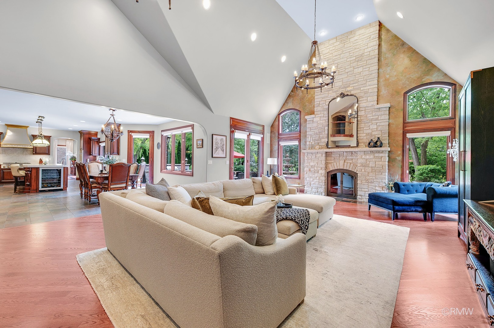 304 Juliana Lane, Bloomingdale, IL 60108