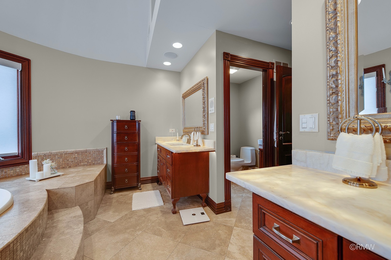 304 Juliana Lane, Bloomingdale, IL 60108