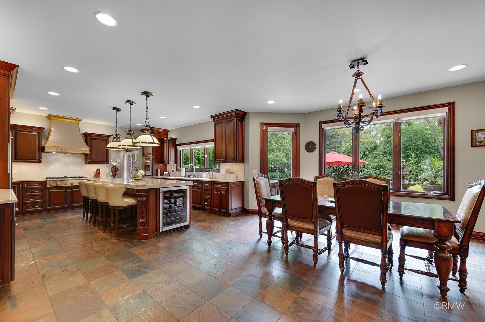304 Juliana Lane, Bloomingdale, IL 60108