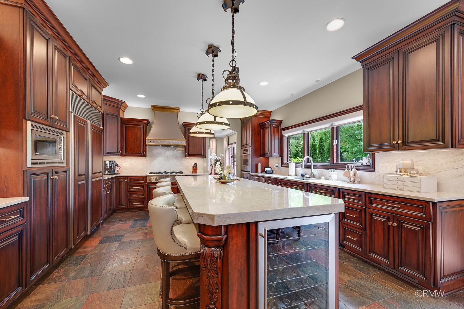 304 Juliana Lane, Bloomingdale, IL 60108