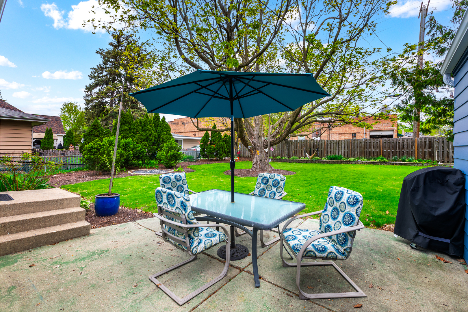 826 N Main Street, Naperville, IL 60563