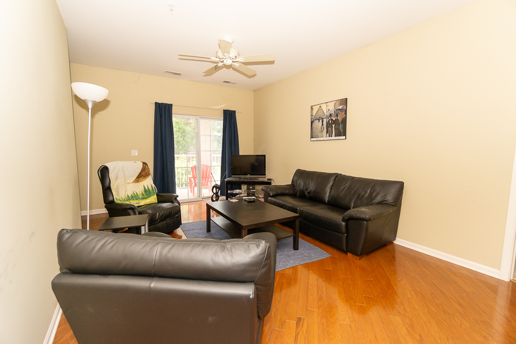 1291 W Lake Street, Addison, IL 60101