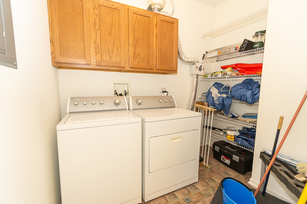 1291 W Lake Street, Addison, IL 60101