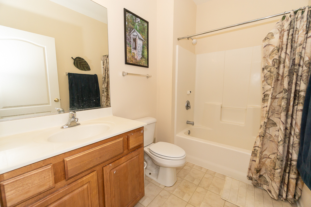 1291 W Lake Street, Addison, IL 60101