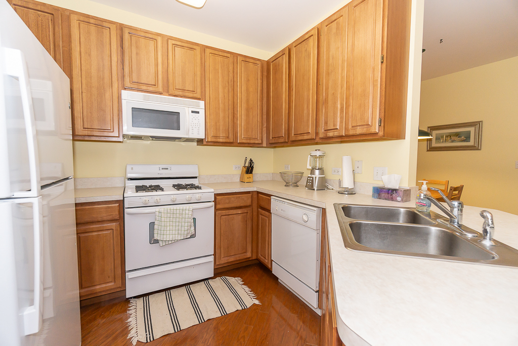 1291 W Lake Street, Addison, IL 60101