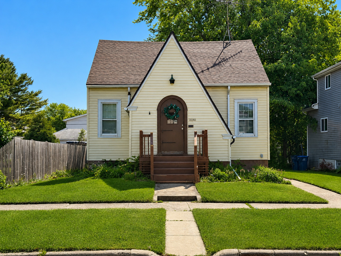 1141 Victoria Avenue, North Chicago, IL 60064