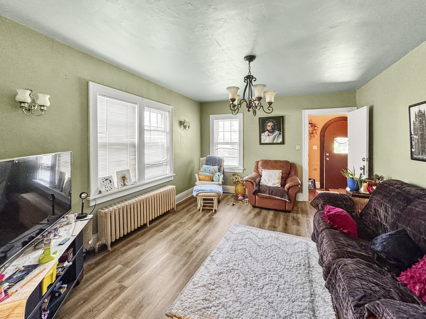 1141 Victoria Avenue, North Chicago, IL 60064